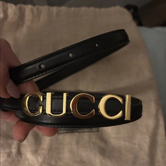 Gucci Black Leather Belt with Gold Lettering NEW with dust bag size 80 RARE - Picture 8 of 10